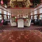 Botel Fairtours Hotelschiff Rembrandt Van Rijn