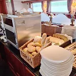 Fairtours Hotelschiff Rembrandt Van Rijn Dusseldorf